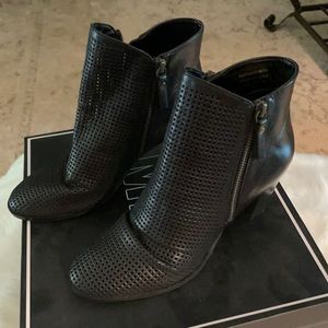 MIA black ankle boots, sz 6.5, fits like 7!, never worn